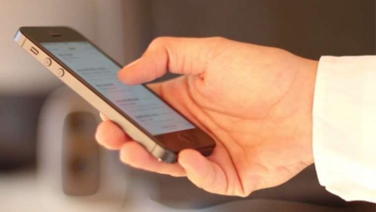 Uso de los pulgares en "smartphone" puede cambiar el cerebro