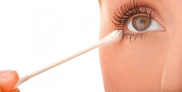 Trucos caseros para hacer crecer las pestañas