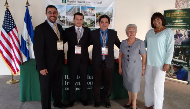 Médicos centroamericanos se reúnen en congreso sobre cuidados intensivos