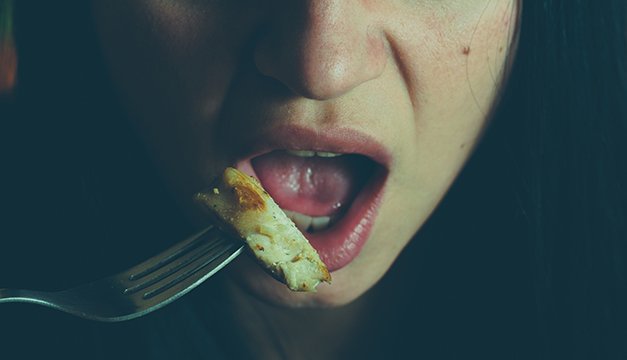 Beneficios de comer despacio que mejorarán tu salud