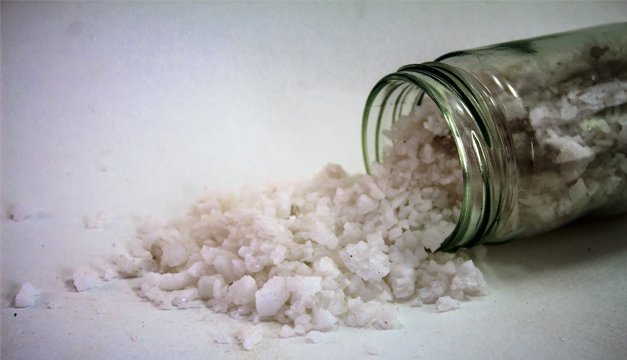 Riesgos de los excesos de sal