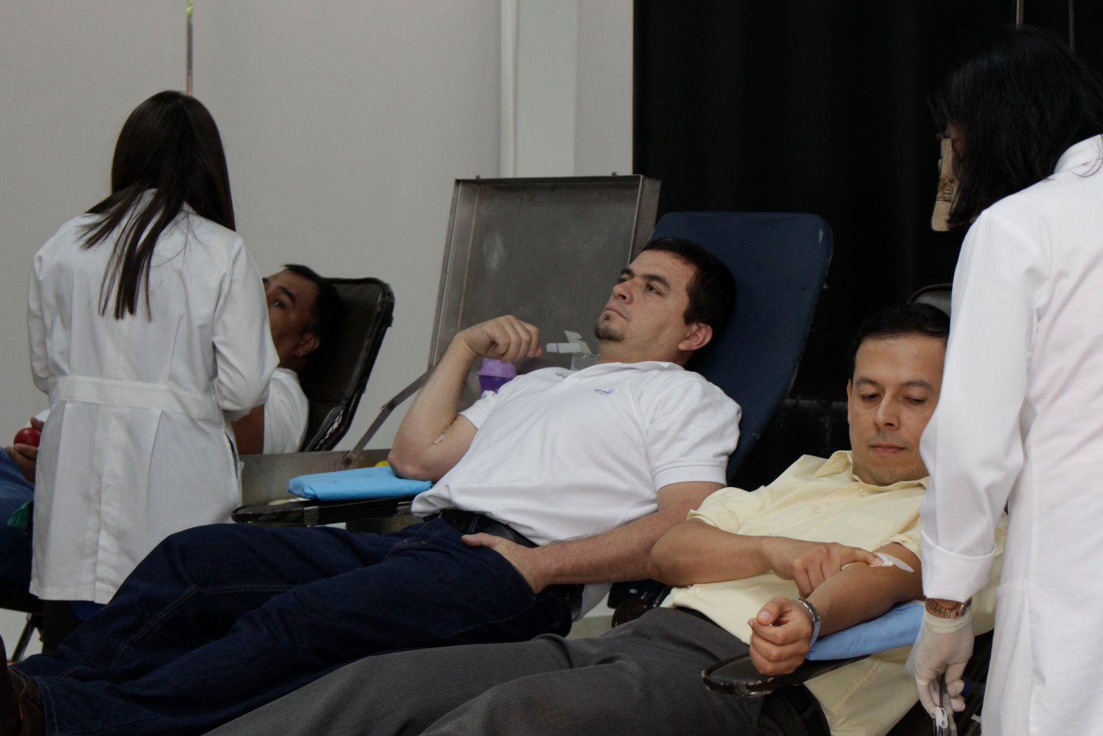 Trabajadores de Delsur donan sangre a Cruz Roja