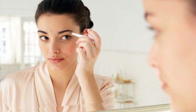 Sencillos consejos para mantener unas cejas impecables
