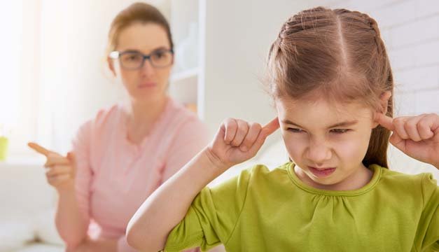 El grito es un error como recurso de obediencia