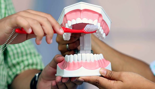 ISSS INAUGURA SEMANA DE LA SALUD BUCAL