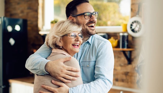 Claves para mantener activa la mente de los adultos mayores