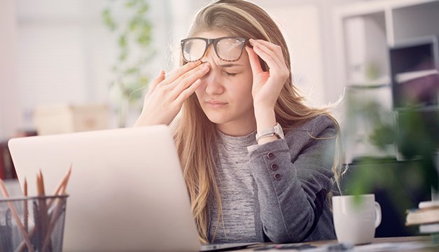 Descubre si tienes síndrome visual informático