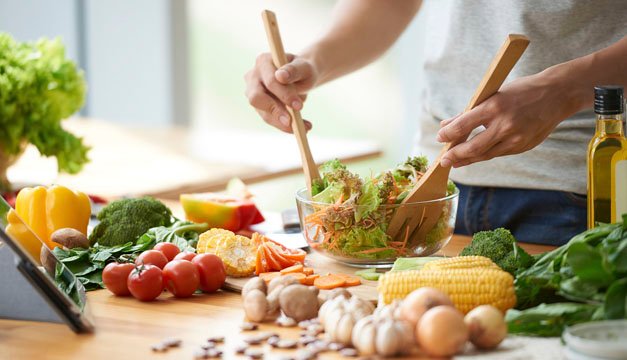 10 alimentos que favorecen en la pelea contra el cáncer