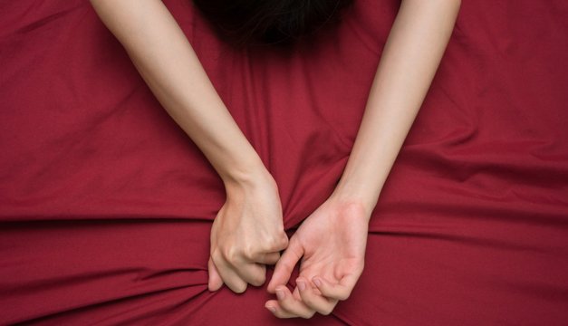 El nuevo rey de los juguetes sexuales: succionador de clítoris