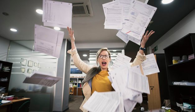 Tu trabajo está atentando contra tu salud mental, reconoce estas señales