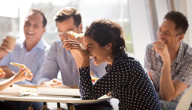 Podrías haber subido de peso por culpa de tus amigos