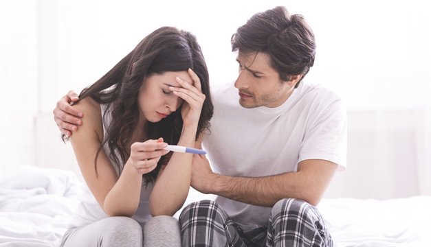¿Qué factores causan infertilidad? ¡Cuidado con lo que están haciendo como pareja!
