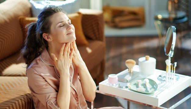 ¿Cómo disminuir los signos de la edad en tu piel?