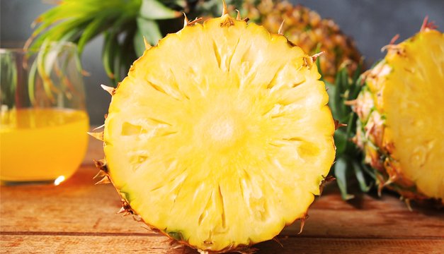 Cinco propiedades que se le atribuyen a la piña