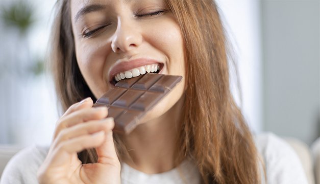 Los mejores alimentos para aliviar el síndrome premenstrual