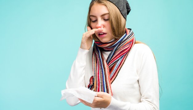 ¿Por qué te gotea la nariz cuando hace frío?