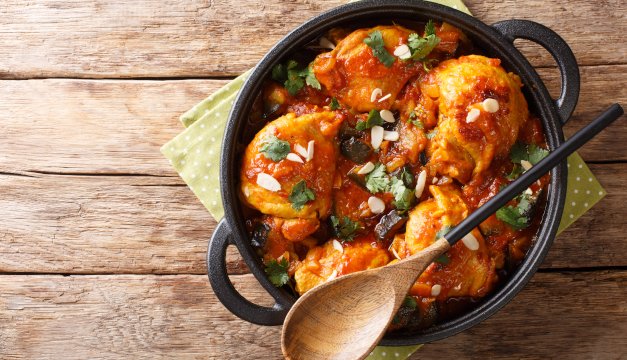 ¡A la cocina! Receta de pollo salteado con almendras y verduras