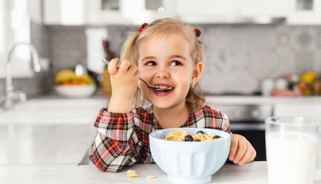 Imputan a gigante francés Lactalis en caso de leche infantil contaminada