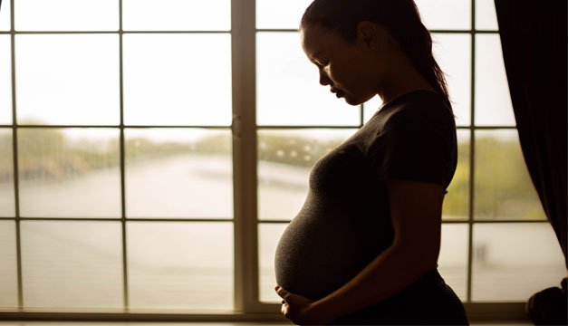 Una mujer muere cada dos minutos durante el embarazo o el parto, alerta la ONU