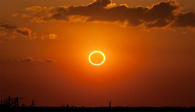 Disfruta del eclipse solar anular "Anillo de fuego" con precaución