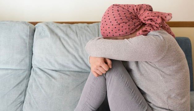 ¿Cómo el cáncer de mama puede afectar la salud mental?