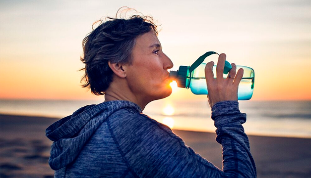 Estos son los cambios que experimenta tu cuerpo al tomar suficiente agua