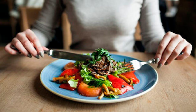 ¿Es posible comer bien fuera de casa? ¡Aquí unos tips!