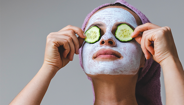 Hidrata tu rostro de forma natural con estos ingredientes que tienes en casa