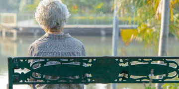 ¿La soledad y el aislamiento social en adultos mayores puede llevar al suicidio o a la muerte natural?